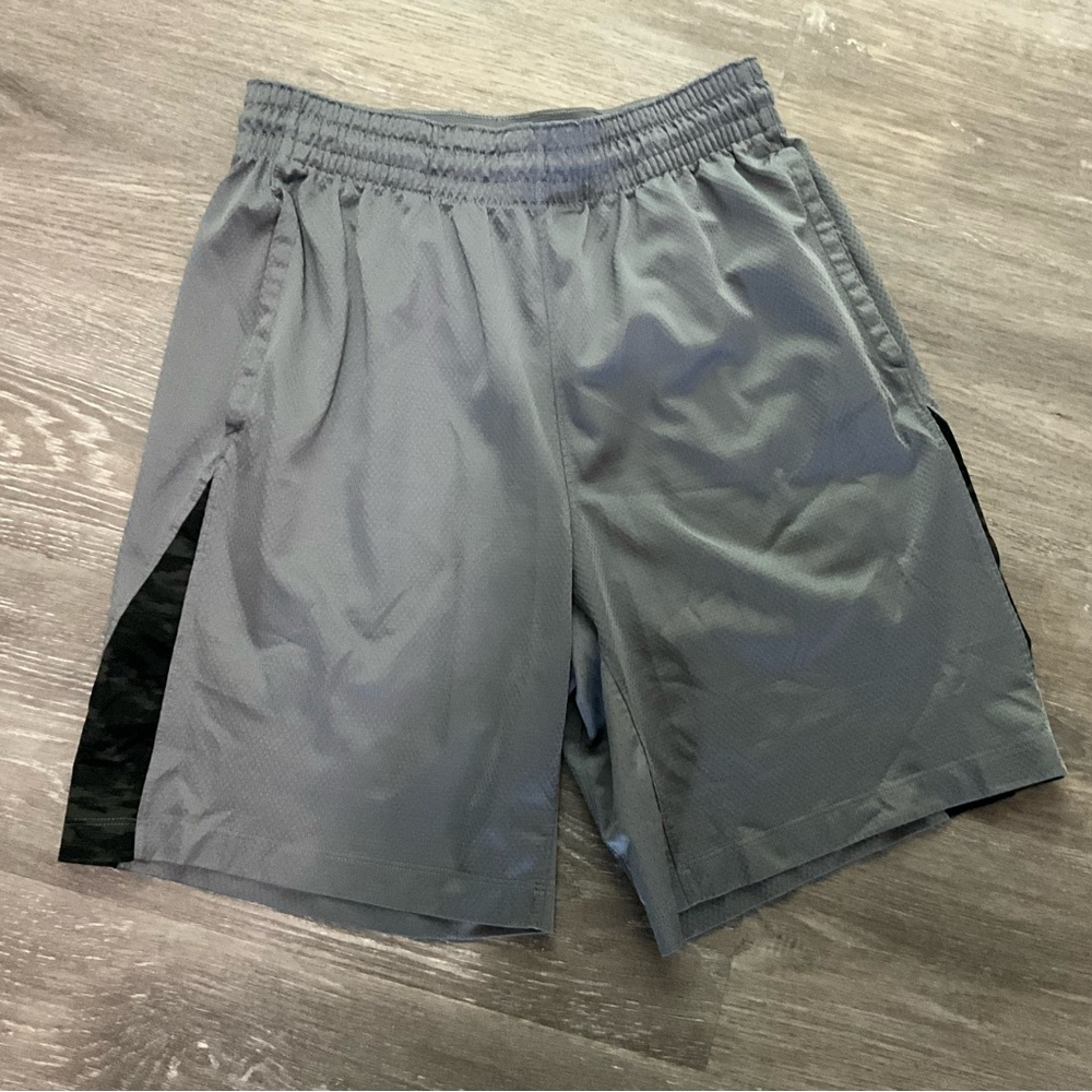Gray Nike Dri-Fit Athletic Gym Basketball Shorts Men's Size L Large
